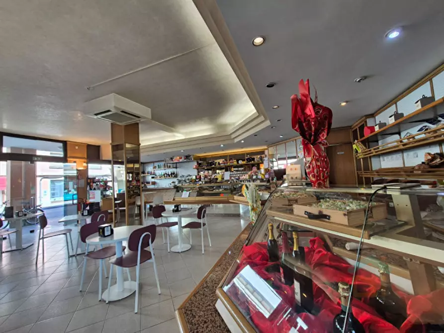 Immagine 19 di Attività commerciale in vendita  in Via Roma a Cervignano Del Friuli