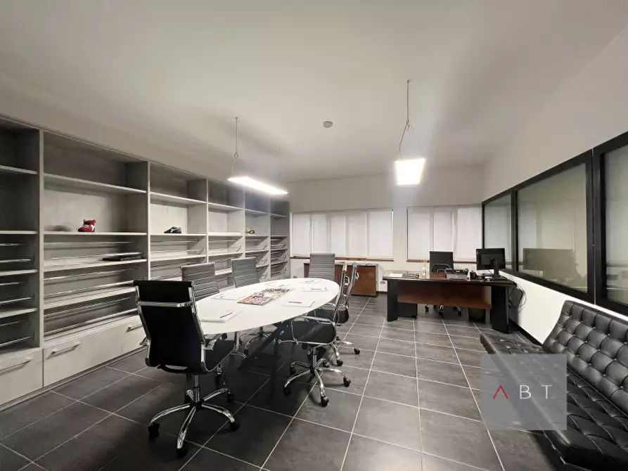 Immagine 3 di Capannone industriale in vendita  a Caerano Di San Marco