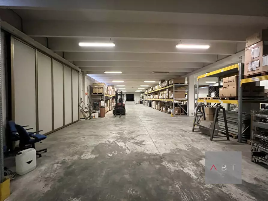 Immagine 13 di Capannone industriale in vendita  a Caerano Di San Marco