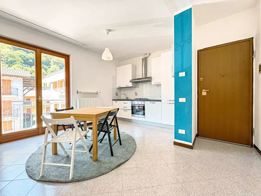 Immagine 1 di Appartamento in vendita  in Via Alto Vergante 226 a Brovello-Carpugnino