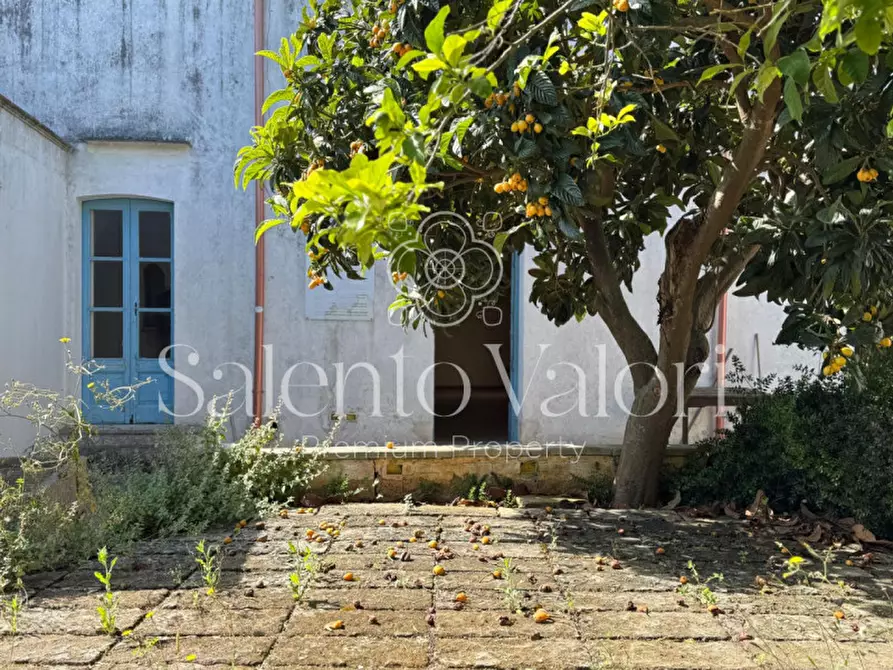 Immagine 15 di Villa in vendita  in Via Nizza 48 a Taviano