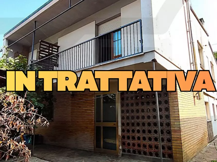 Immagine 1 di Casa indipendente in vendita  in via reno a Bagnacavallo