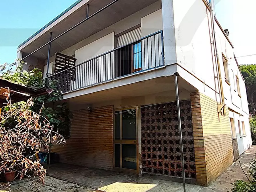 Immagine 2 di Casa indipendente in vendita  in via reno a Bagnacavallo