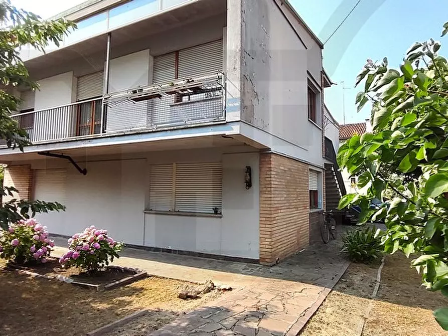 Immagine 27 di Casa indipendente in vendita  in via reno a Bagnacavallo