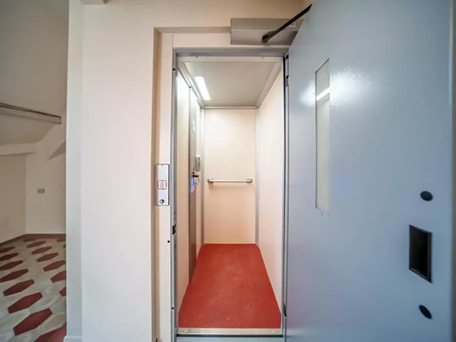 Immagine 33 di Appartamento in vendita  in Via Milano a Salsomaggiore Terme