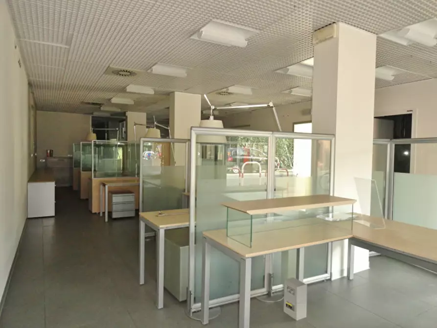 Immagine 3 di Ufficio in vendita  in via battaglione framarin a Vicenza