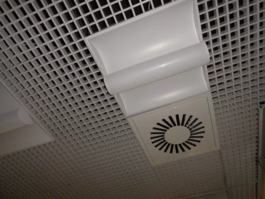 Immagine 11 di Ufficio in vendita  in via battaglione framarin a Vicenza