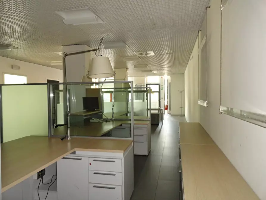 Immagine 14 di Ufficio in vendita  in via battaglione framarin a Vicenza