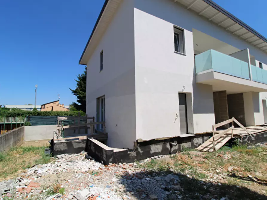 Immagine 38 di Casa bifamiliare in vendita  in Via Vittorio Alfieri a Vedano Al Lambro