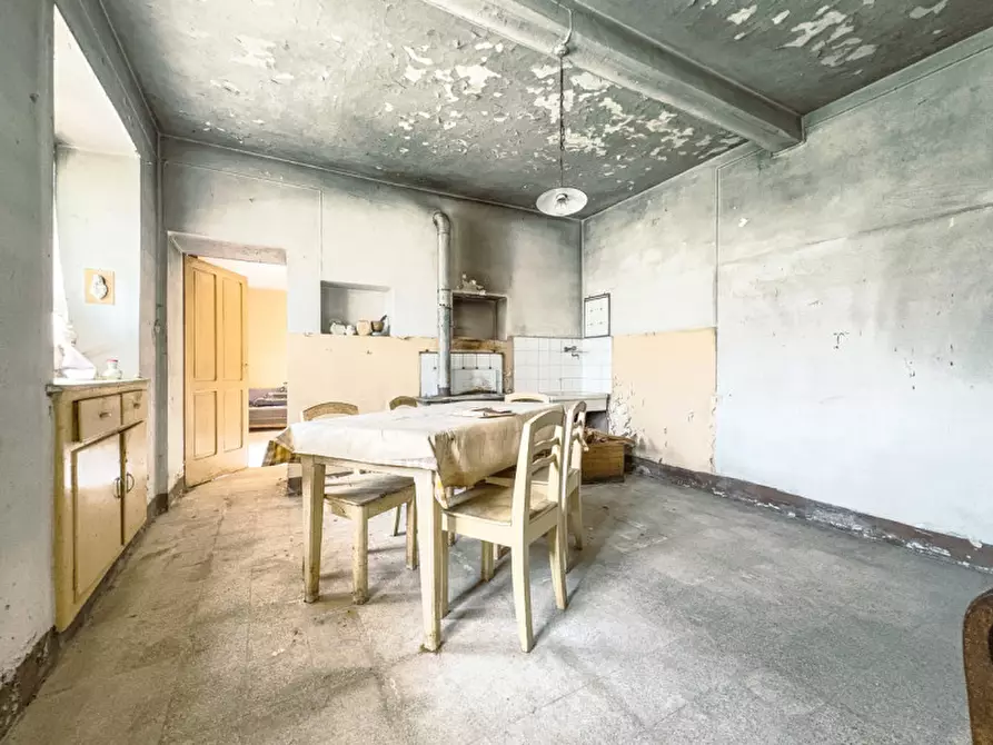 Immagine 4 di Rustico / casale in vendita  in Via Adolfo Peroni 2 a Miasino