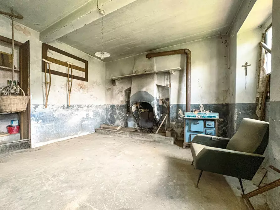 Immagine 5 di Rustico / casale in vendita  in Via Adolfo Peroni 2 a Miasino