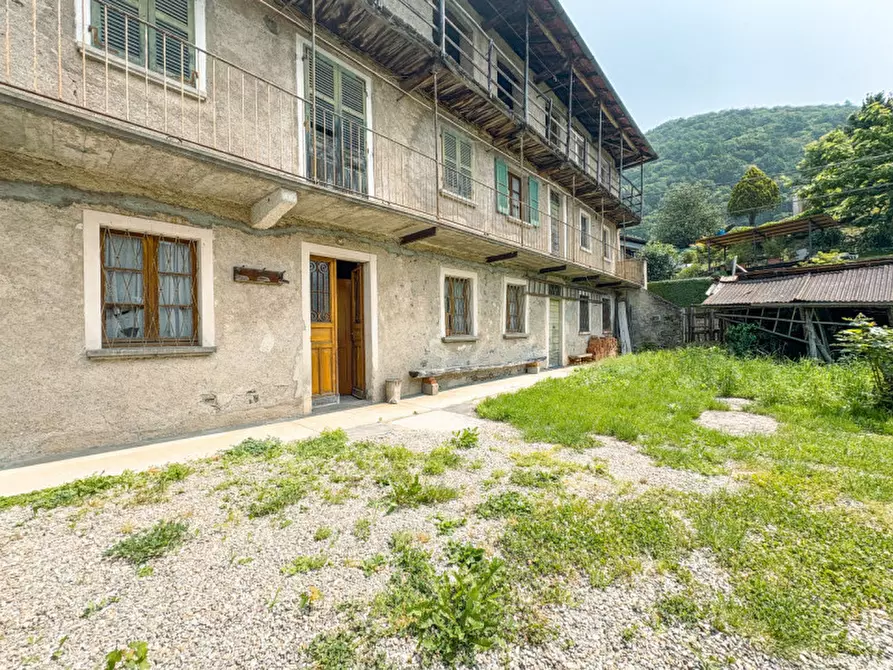 Immagine 12 di Rustico / casale in vendita  in Via Adolfo Peroni 2 a Miasino