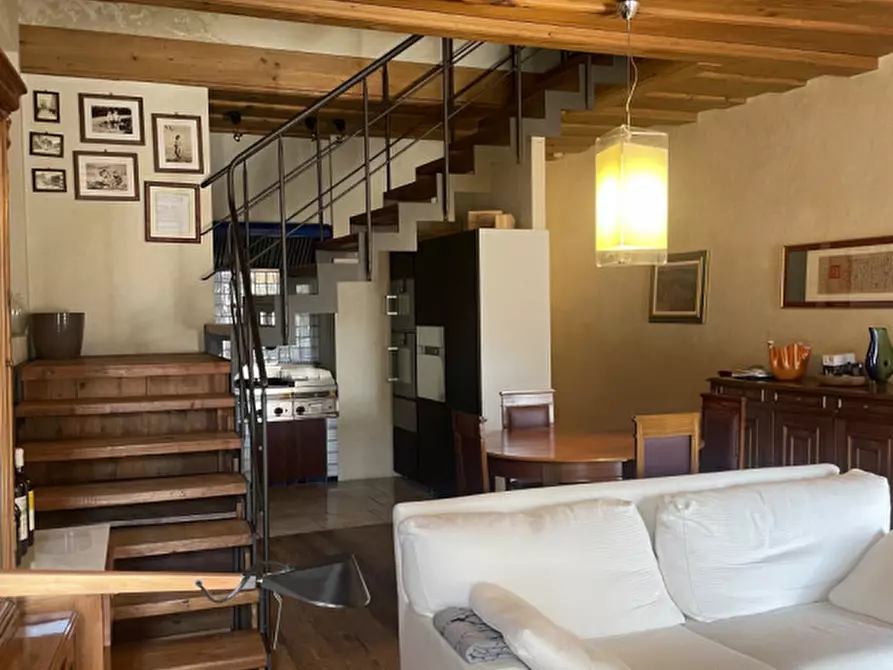 Immagine 2 di Appartamento in vendita  in Piazza Marcantonio Flaminio n.9 a Vittorio Veneto