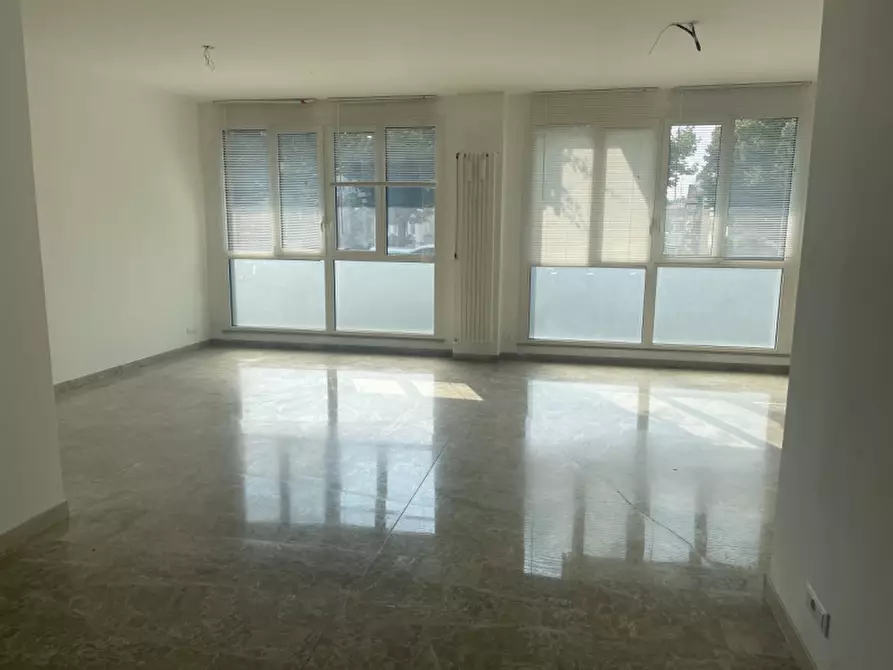 Immagine 3 di Ufficio in vendita  in corso del popolo a Venezia