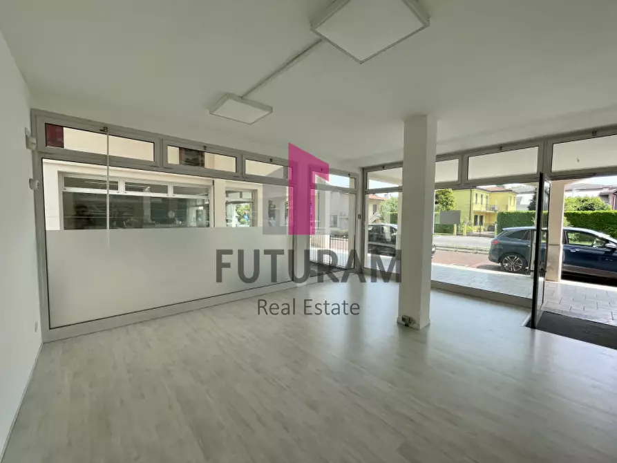 Immagine 6 di Negozio in affitto  in via roma 1 a Pianiga