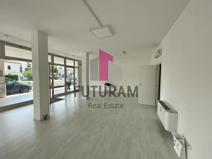 Immagine 9 di Negozio in affitto  in via roma 1 a Pianiga