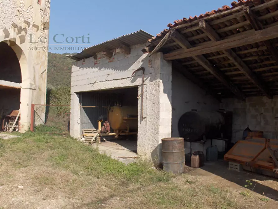 Immagine 4 di Rustico / casale in vendita  a Arcugnano