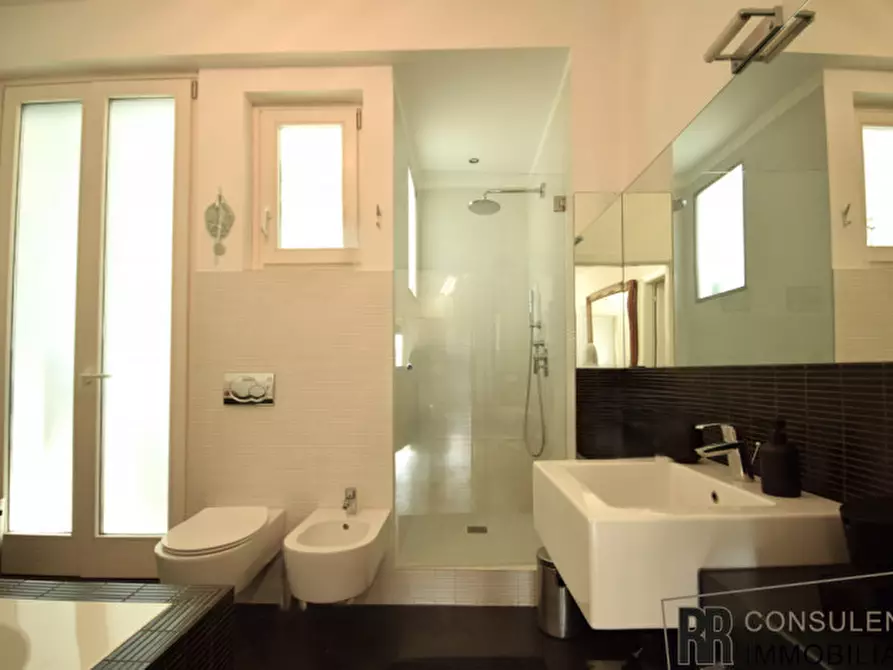 Immagine 13 di Appartamento in vendita  in Via della Valverde a Verona