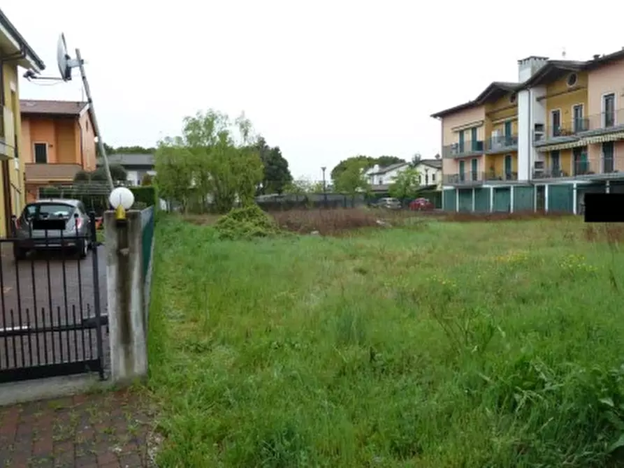 Immagine 4 di Terreno in vendita  in Via Val Camonica a Campolongo Maggiore