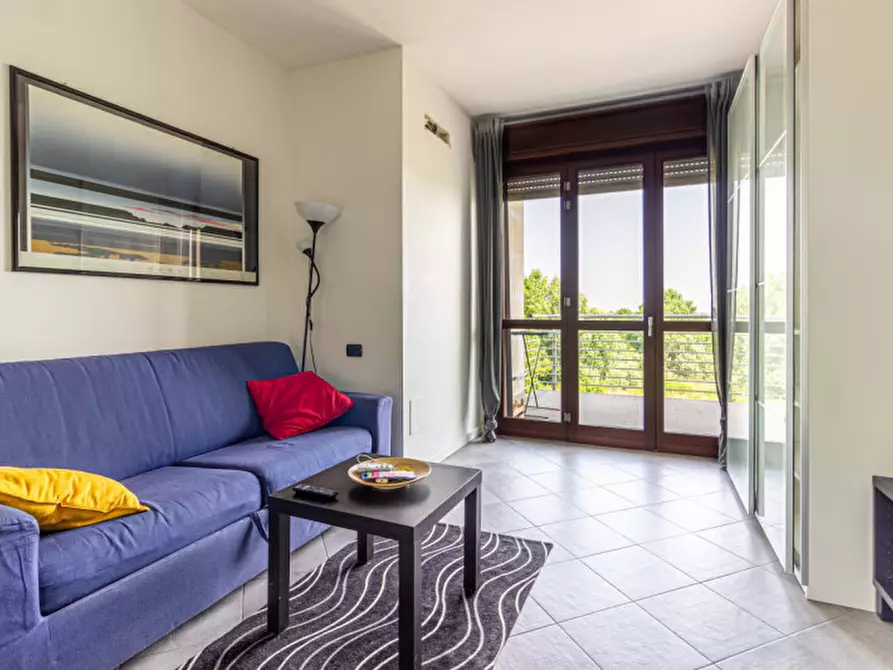 Immagine 2 di Appartamento in vendita  a Casorate Primo