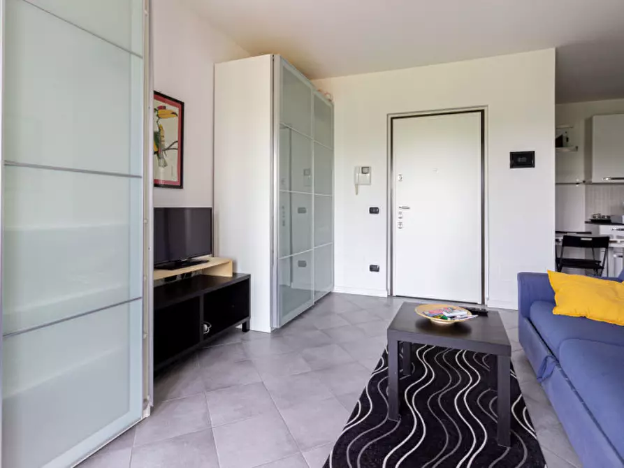 Immagine 3 di Appartamento in vendita  a Casorate Primo