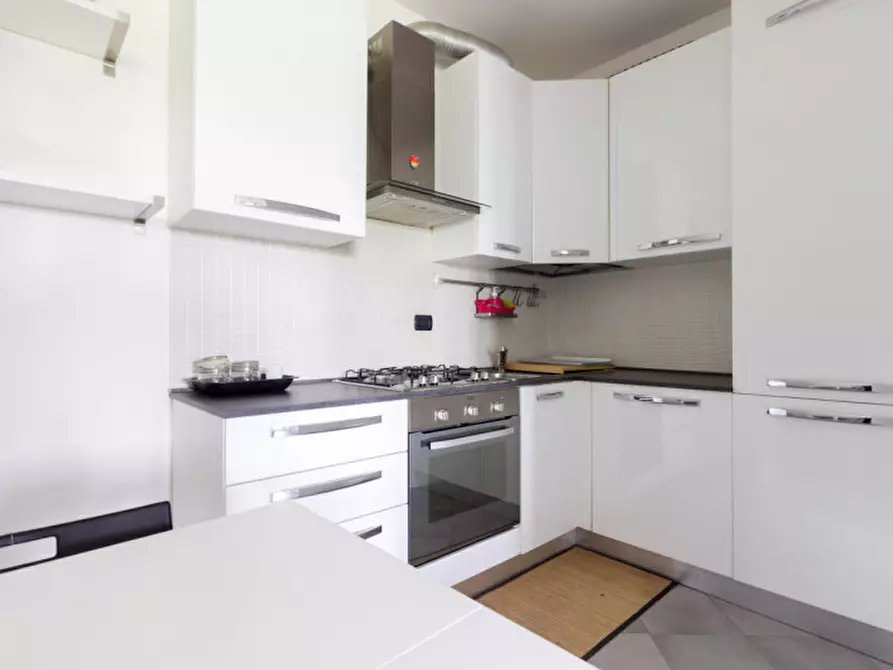 Immagine 5 di Appartamento in vendita  a Casorate Primo