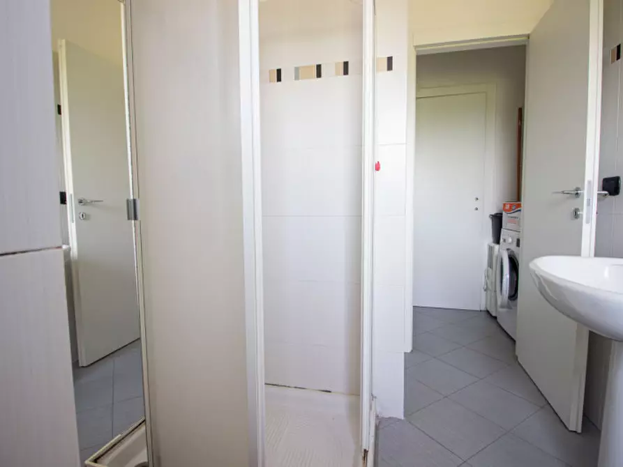 Immagine 8 di Appartamento in vendita  a Casorate Primo