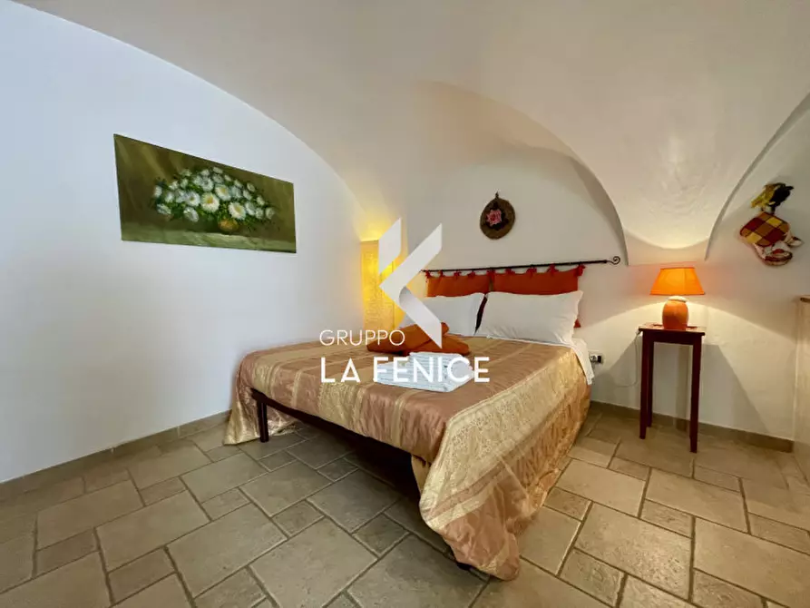 Immagine 18 di Casa indipendente in vendita  in vico Cesare Battisti, 7 a Locorotondo