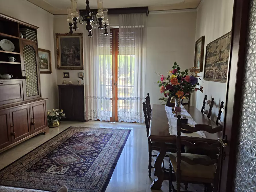 Immagine 8 di Appartamento in vendita  in via del ponte a greve   33 a Firenze