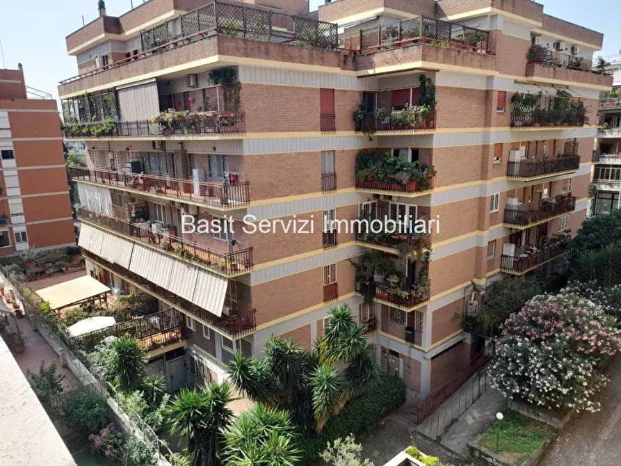 Immagine 41 di Appartamento in vendita  in Via Giuseppe Belluzzo a Roma