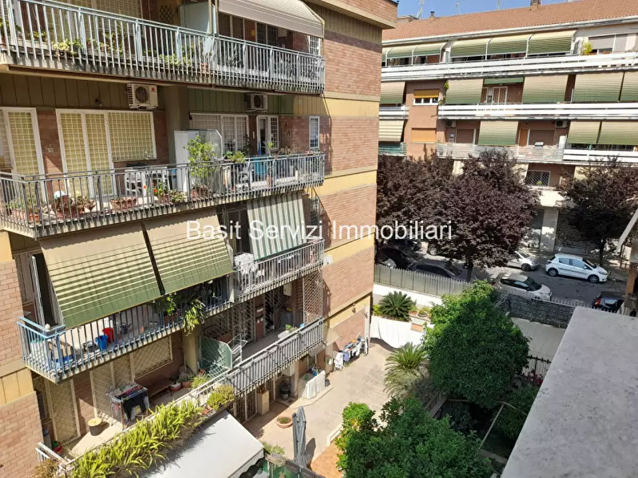Immagine 42 di Appartamento in vendita  in Via Giuseppe Belluzzo a Roma