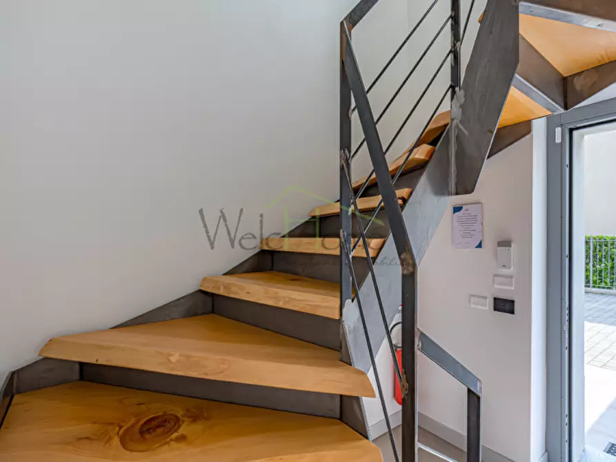 Immagine 24 di Villa in vendita  a Como