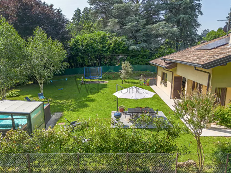 Immagine 4 di Villa in vendita  in albavilla, via saruggia a Albavilla