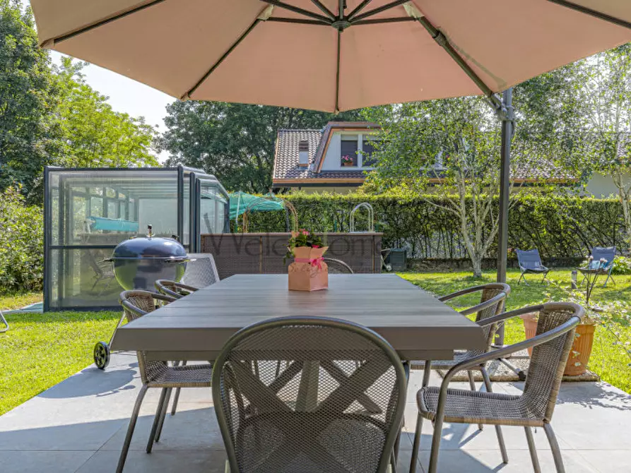 Immagine 11 di Villa in vendita  in albavilla, via saruggia 33 a Albavilla