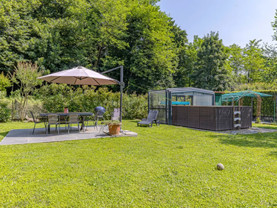 Immagine 20 di Villa in vendita  in albavilla, via saruggia 33 a Albavilla