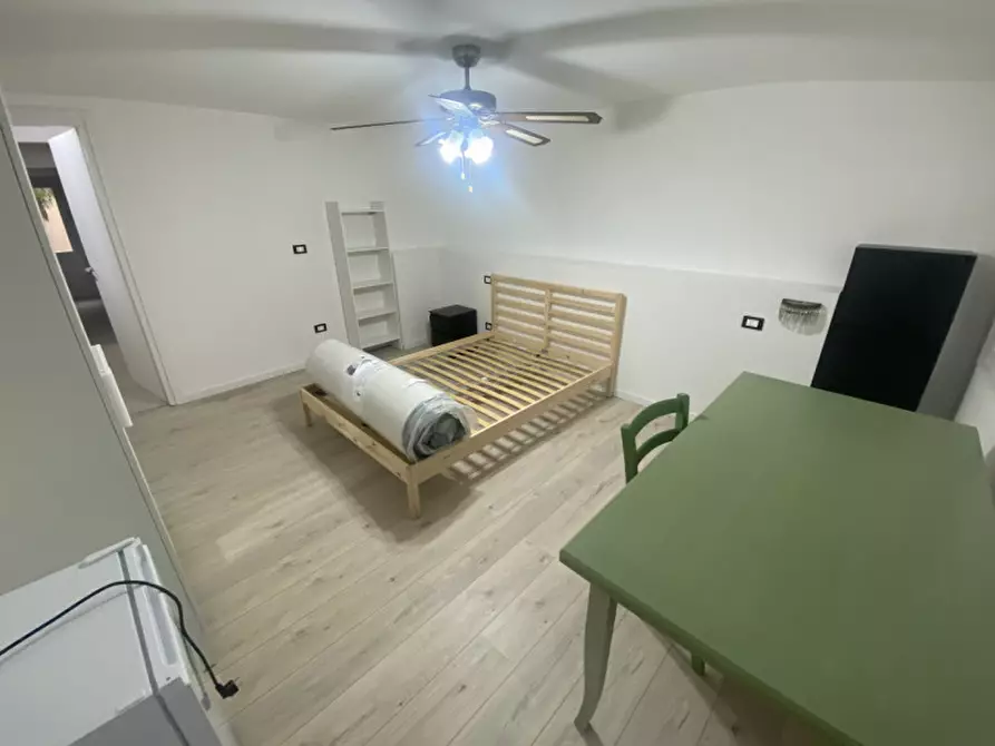 Immagine 4 di Camera in affitto  a Padova