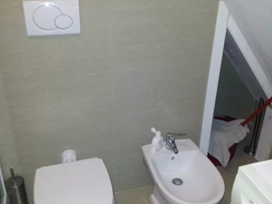 Immagine 2 di Appartamento in vendita  in PIAZZA MONTE TITANO a Milano