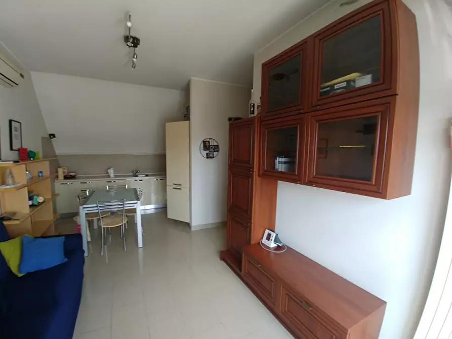 Immagine 5 di Appartamento in vendita  in PIAZZA MONTE TITANO a Milano