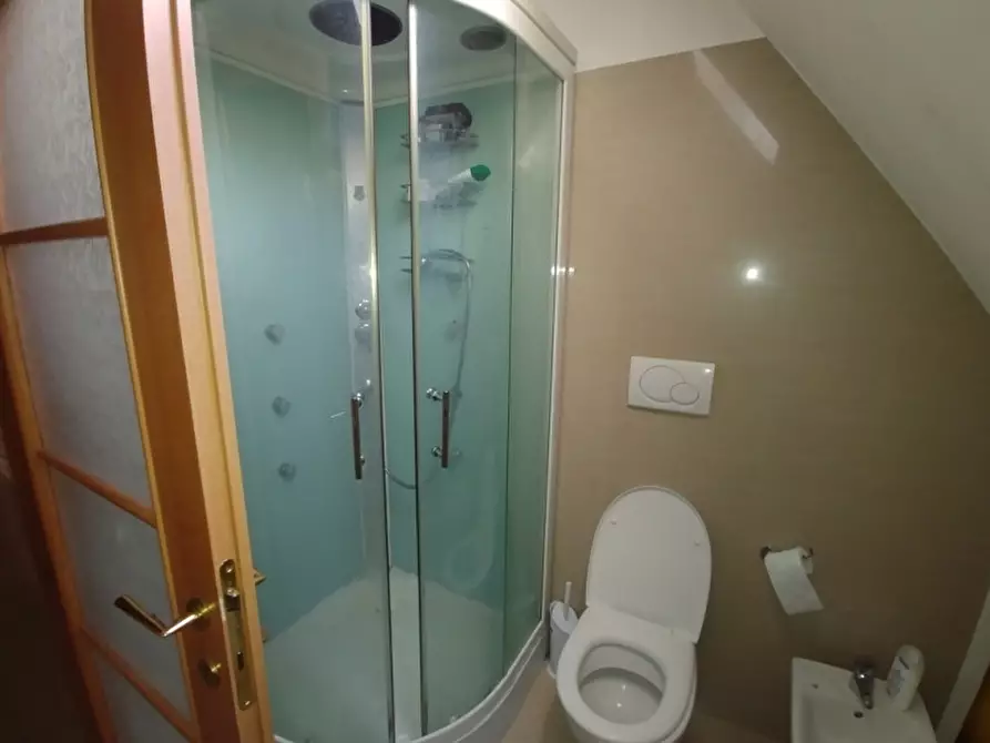 Immagine 8 di Appartamento in vendita  in PIAZZA MONTE TITANO a Milano