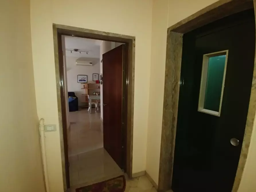 Immagine 14 di Appartamento in vendita  in PIAZZA MONTE TITANO a Milano