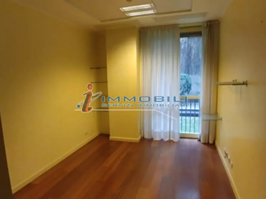 Immagine 5 di Ufficio in affitto  in VIA SENATO a Milano