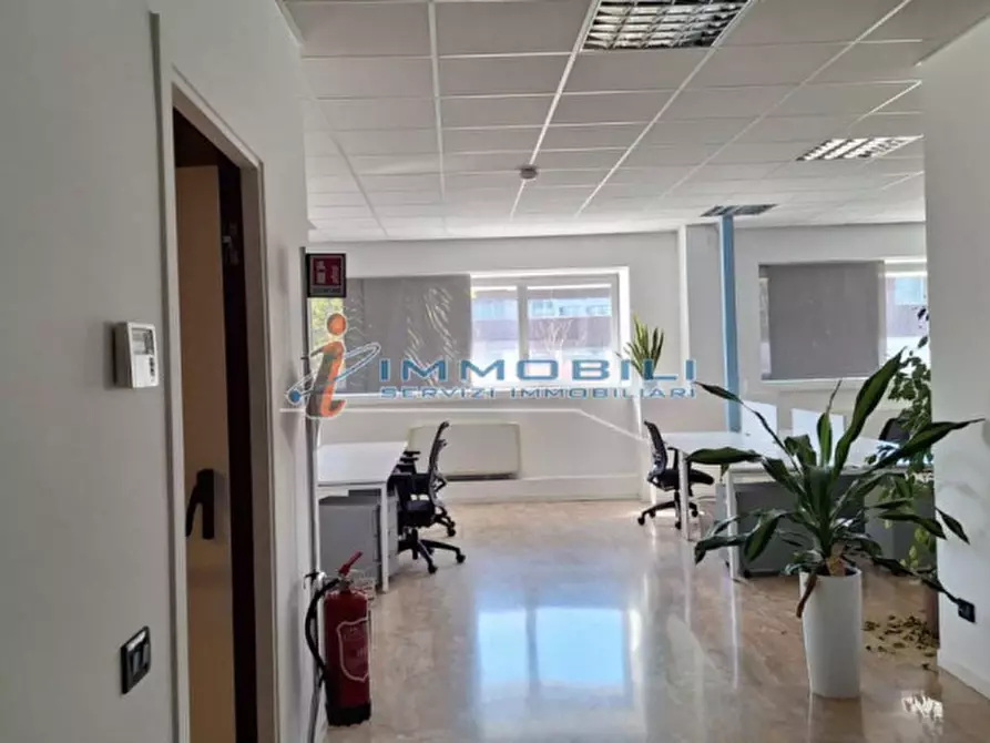 Immagine 4 di Ufficio in affitto  in VIA SCHIEVANO ENRICO a Milano