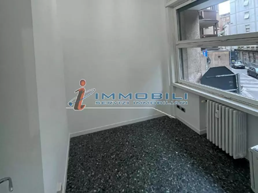 Immagine 9 di Ufficio in affitto  in VIA LEGNANO a Milano