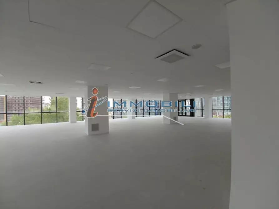 Immagine 1 di Ufficio in affitto  in VIA KULISCIOFF ANNA a Milano