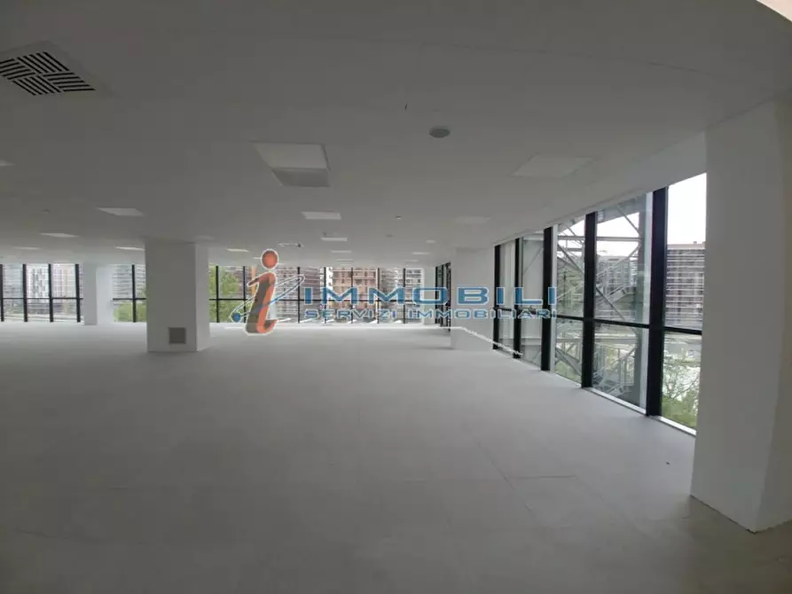Immagine 20 di Ufficio in affitto  in VIA KULISCIOFF ANNA a Milano