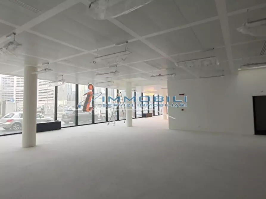 Immagine 11 di Ufficio in affitto  in VIALE SARCA a Milano