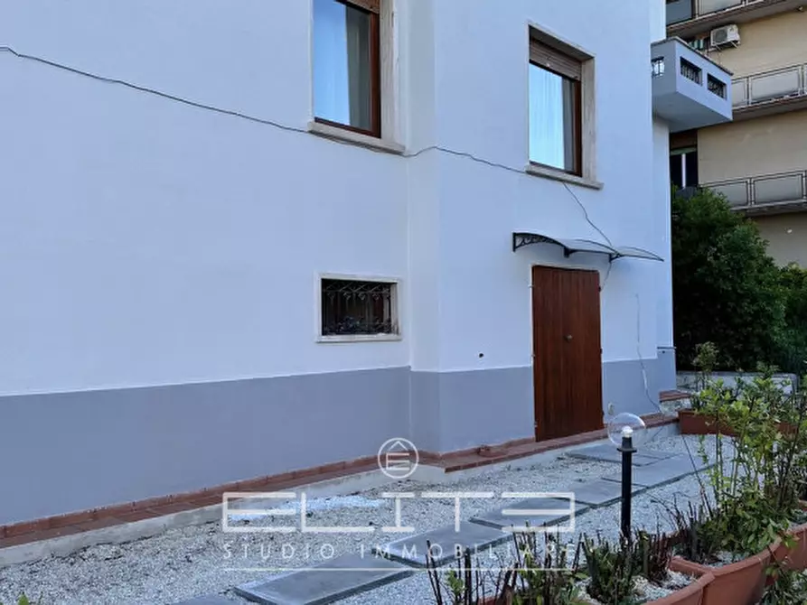 Immagine 16 di Appartamento in affitto  a Ancona