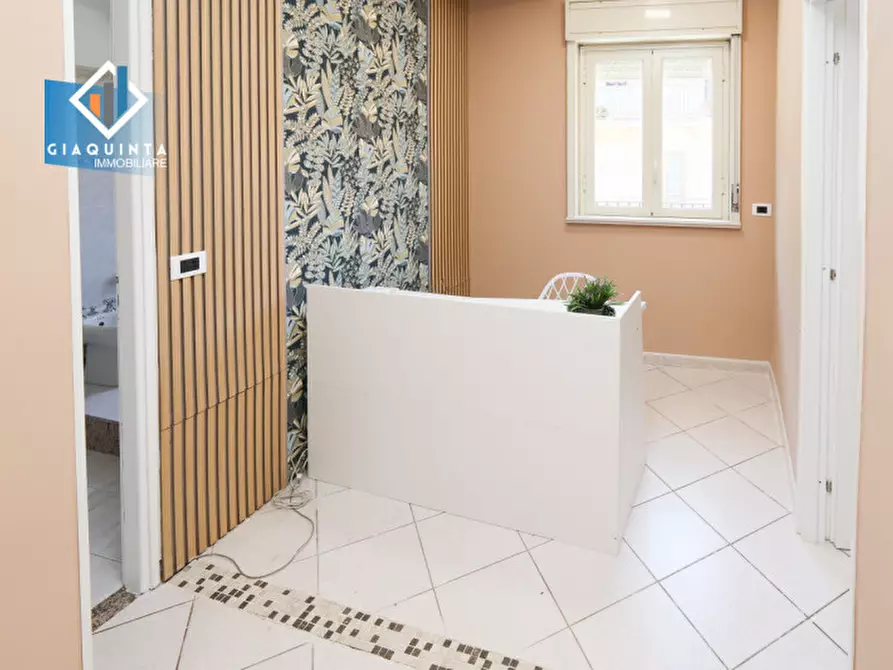 Immagine 9 di Ufficio in affitto  in Via Altarello n.06 a Palagonia