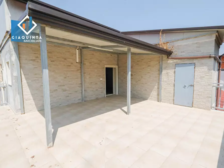 Immagine 11 di Casa indipendente in vendita  in Via Bergamo n.51 a Palagonia