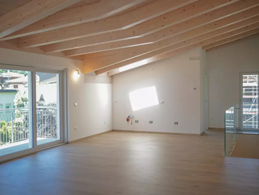 Immagine 13 di Casa bifamiliare in vendita  a Trento